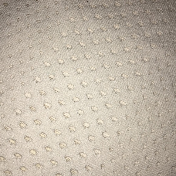 Two crop tops one black one white - Picture 5 of 6